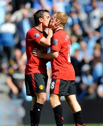  曼彻斯特德比火星撞地球，罗德里远射帮助曼城险胜曼联