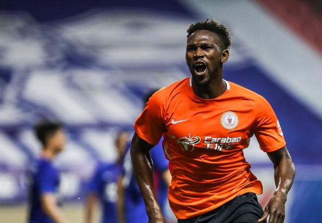  洛里昂老将宝刀未老，梅开二度定胜局